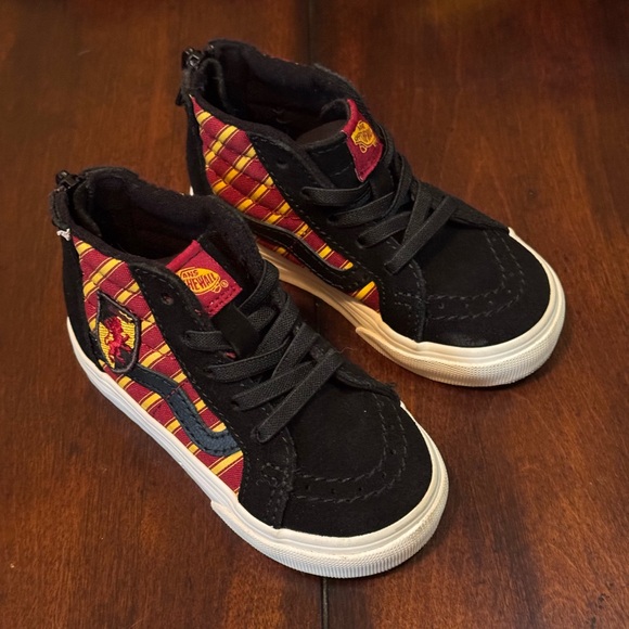 Vans Other - Vans x Harry Potter Sk8-Hi Zip high-top sneaker Gryffindor 6.5 toddler